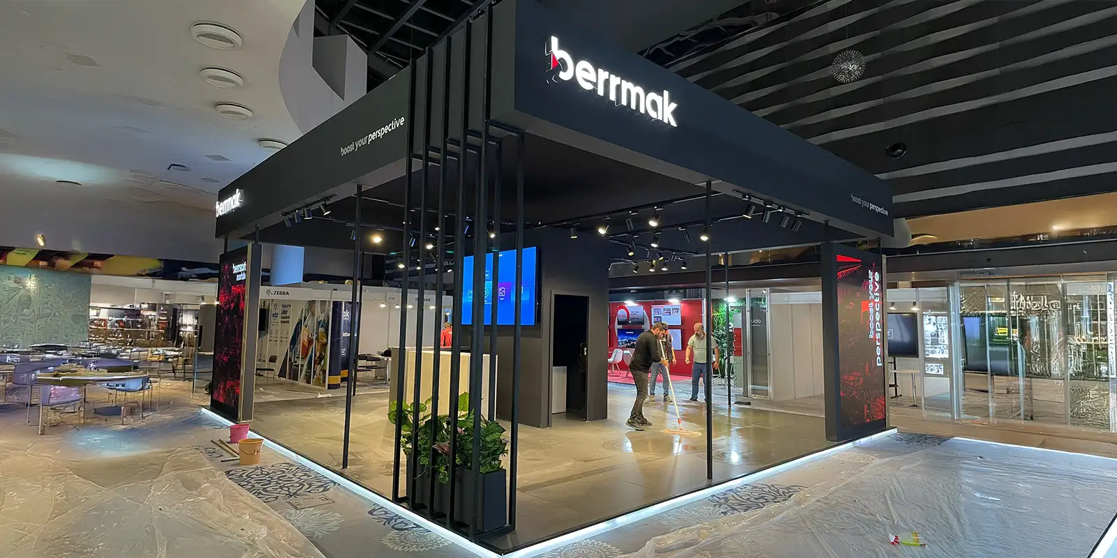 Arkhe Mimarlık - Teknoloji Fuarlarının Heyecanı